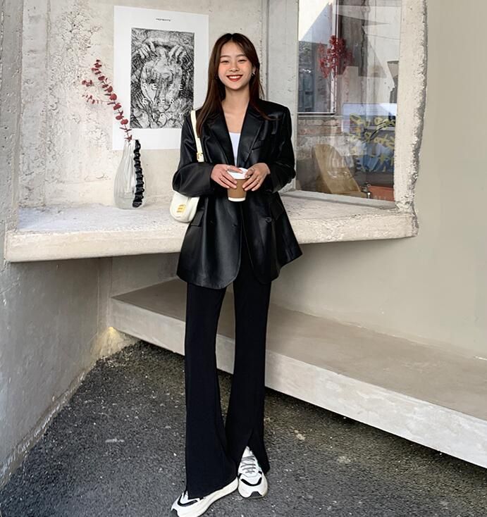 阔腿裤八分裤秋冬穿搭加格子大衣,阔腿裤开叉牛仔裤配什么外套洋气