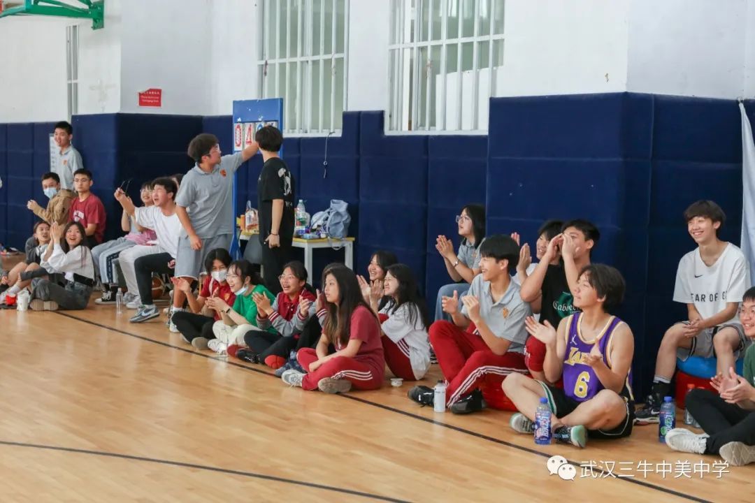 足球运动热情,斗牛篮球馆排球比赛