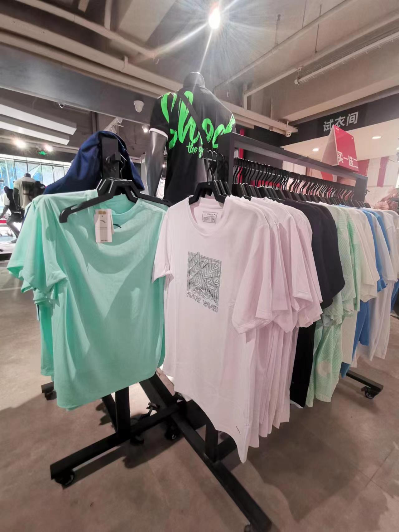 疫后的运动鞋服品牌折扣力度有多强？我们南下晋江探访安踏工厂店