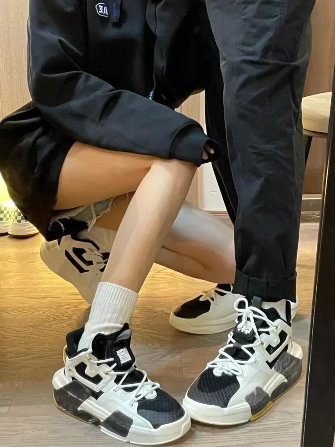 安踏奥运冠军鞋新款,安踏奥运冠军系列测评