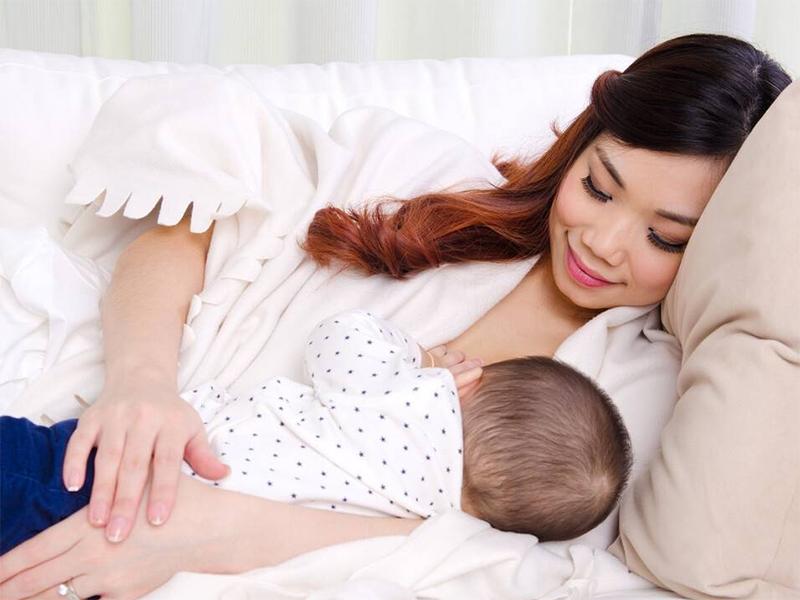 三个月宝宝奶粉喂养规律,三个月宝宝母乳几小时喂养一次