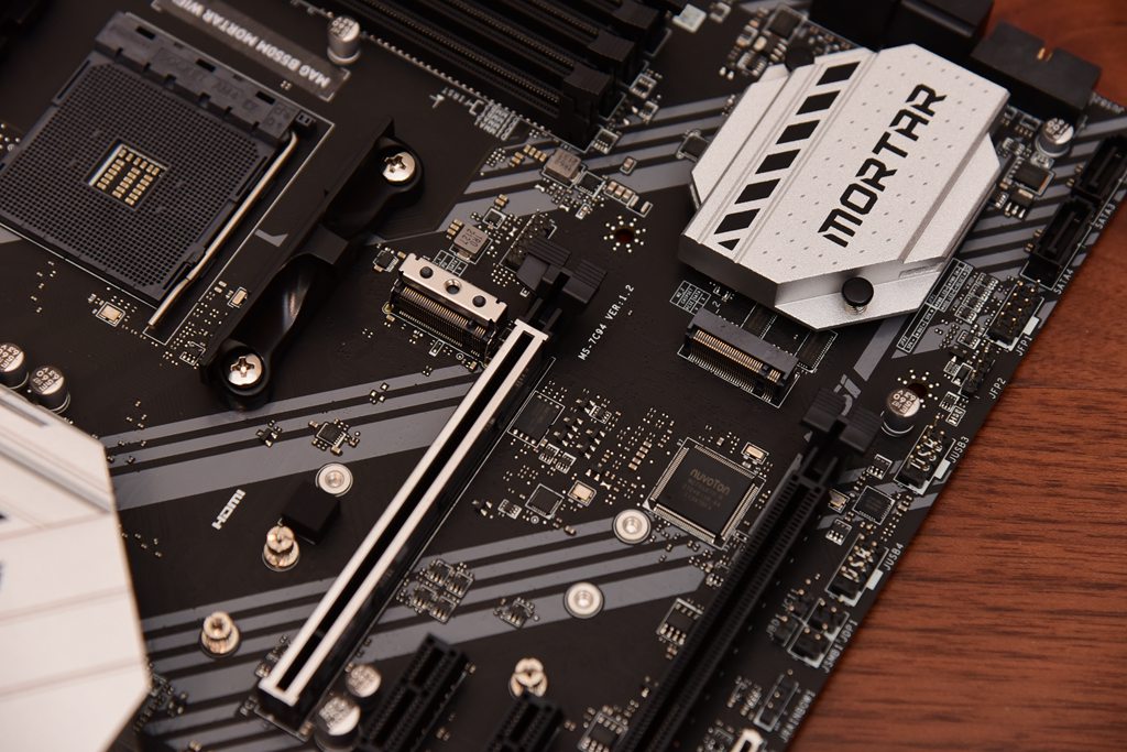 显卡不降价，亮机显卡走起！GTX1050TIRX6400？