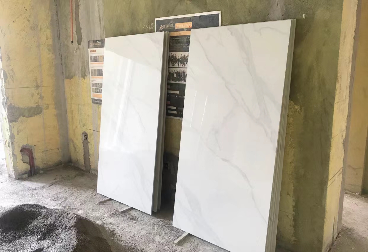 买瓷砖别再选烂大街的灰色,去买瓷砖有些瓷砖为什么不推荐