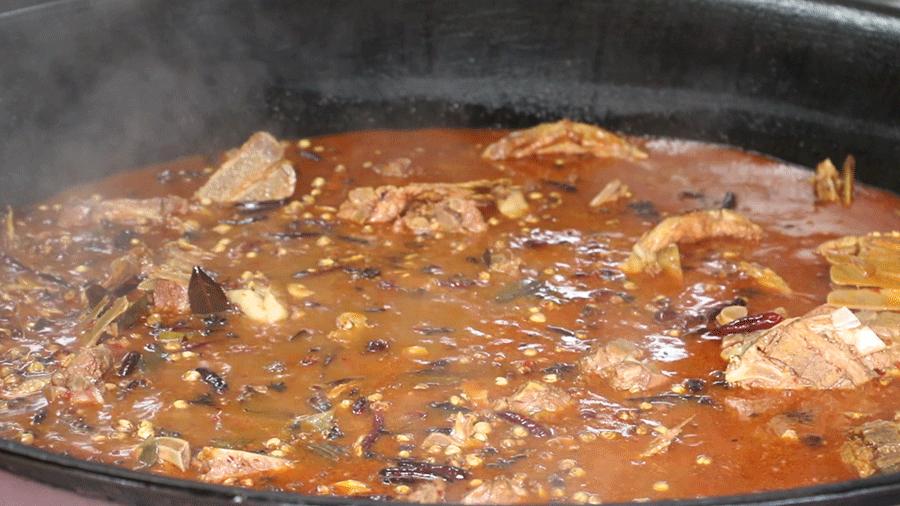 肉！肉！肉！「手撕大骨头」登陆晋江！比拳头还大