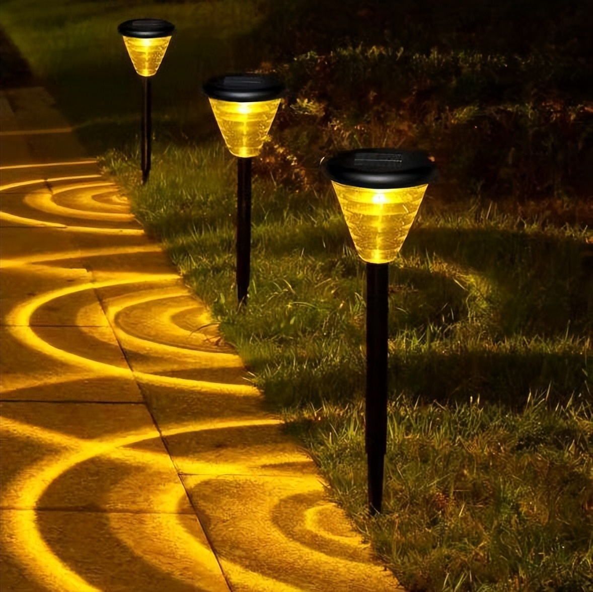 家里有院子的，别浪费！建议备上这4件小物，打造一个喝茶的庭院