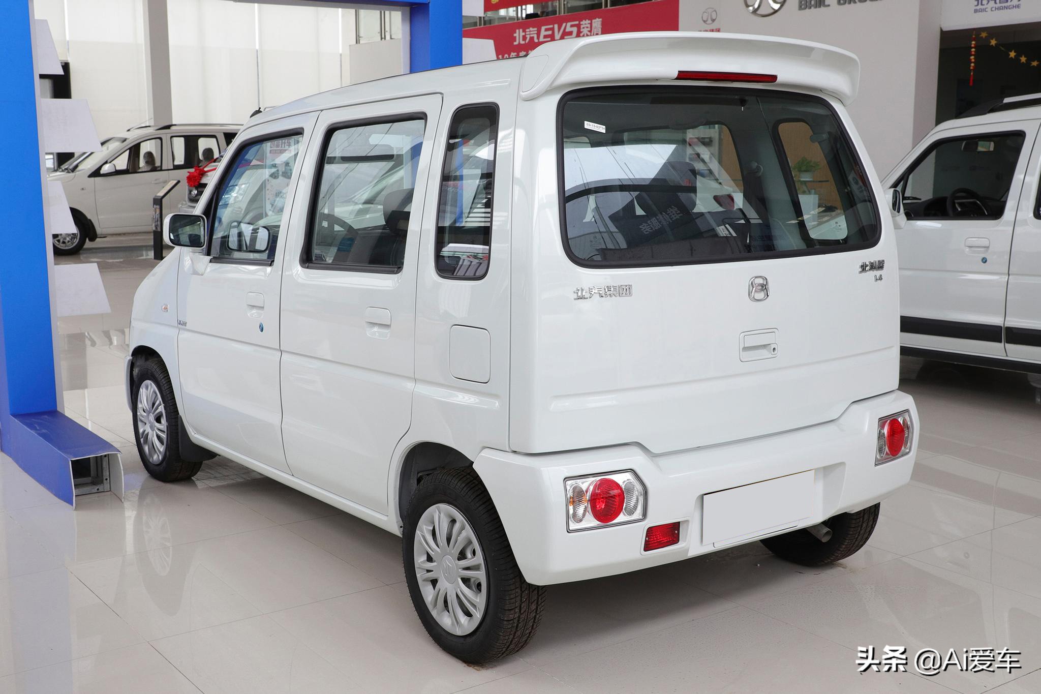 便宜省油耐用代步车越野车,实用又便宜省油的七座车