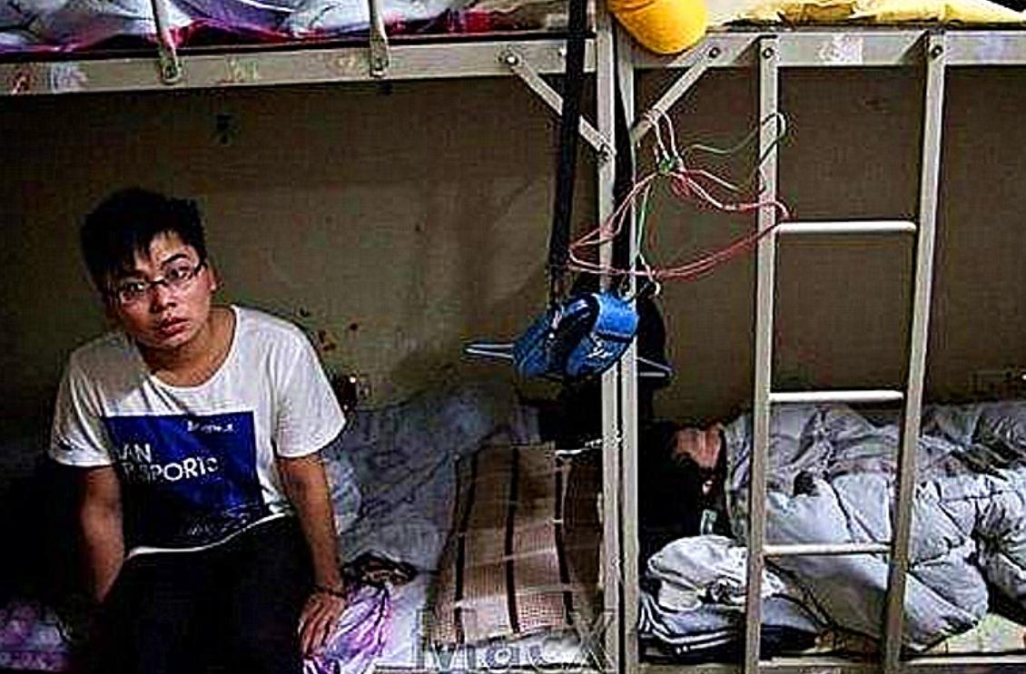 工厂女生追男生,工厂女孩追男孩的原视频