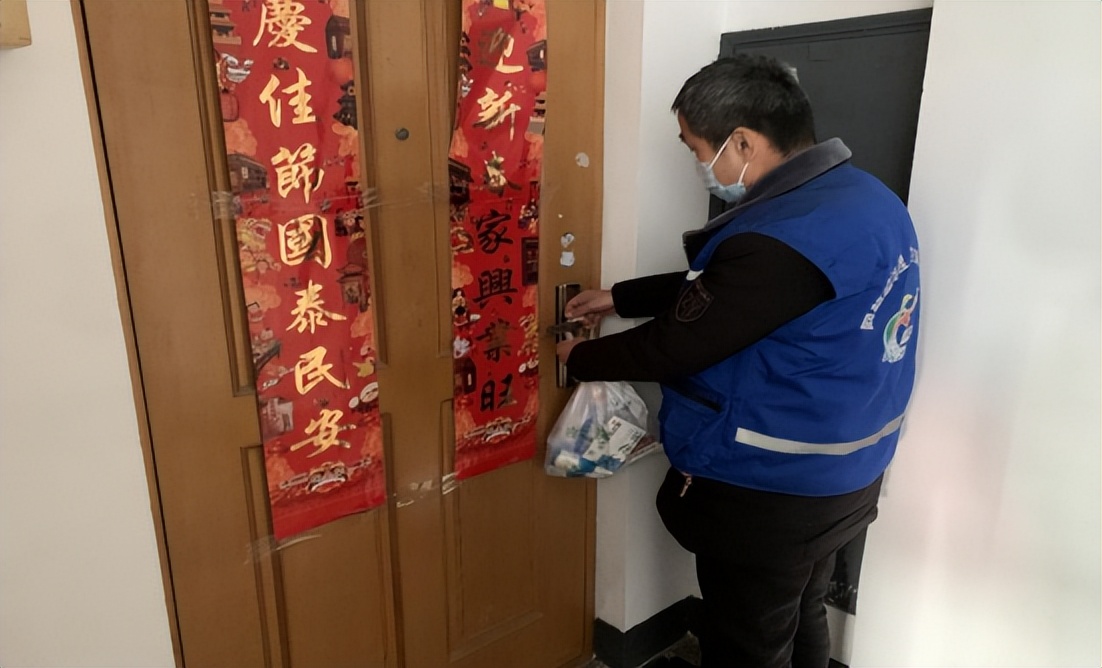 社区网格员防疫一线勇担当,坚守在防疫一线的网格员