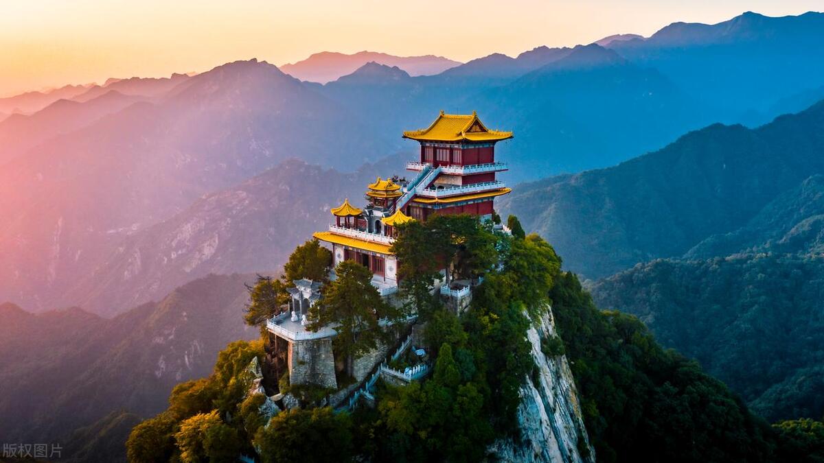 山西佛教圣地五台山珠光塔,山西省五台山四大佛教胜地之首