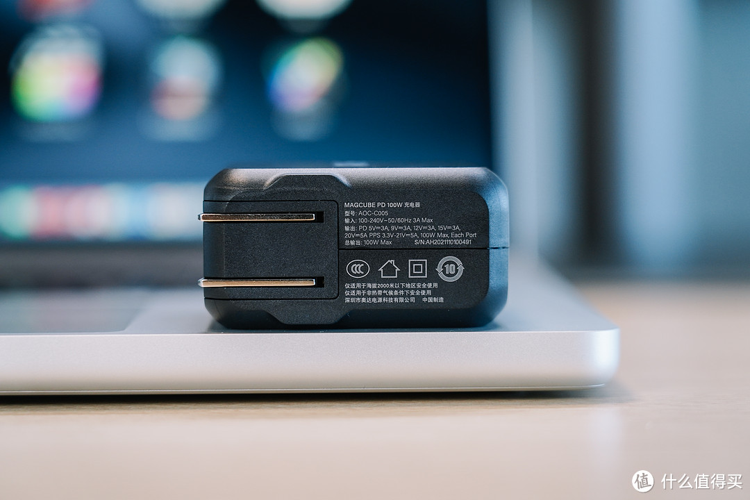 aohi100w双口氮化镓充电器测评,aohi充电器测评140w