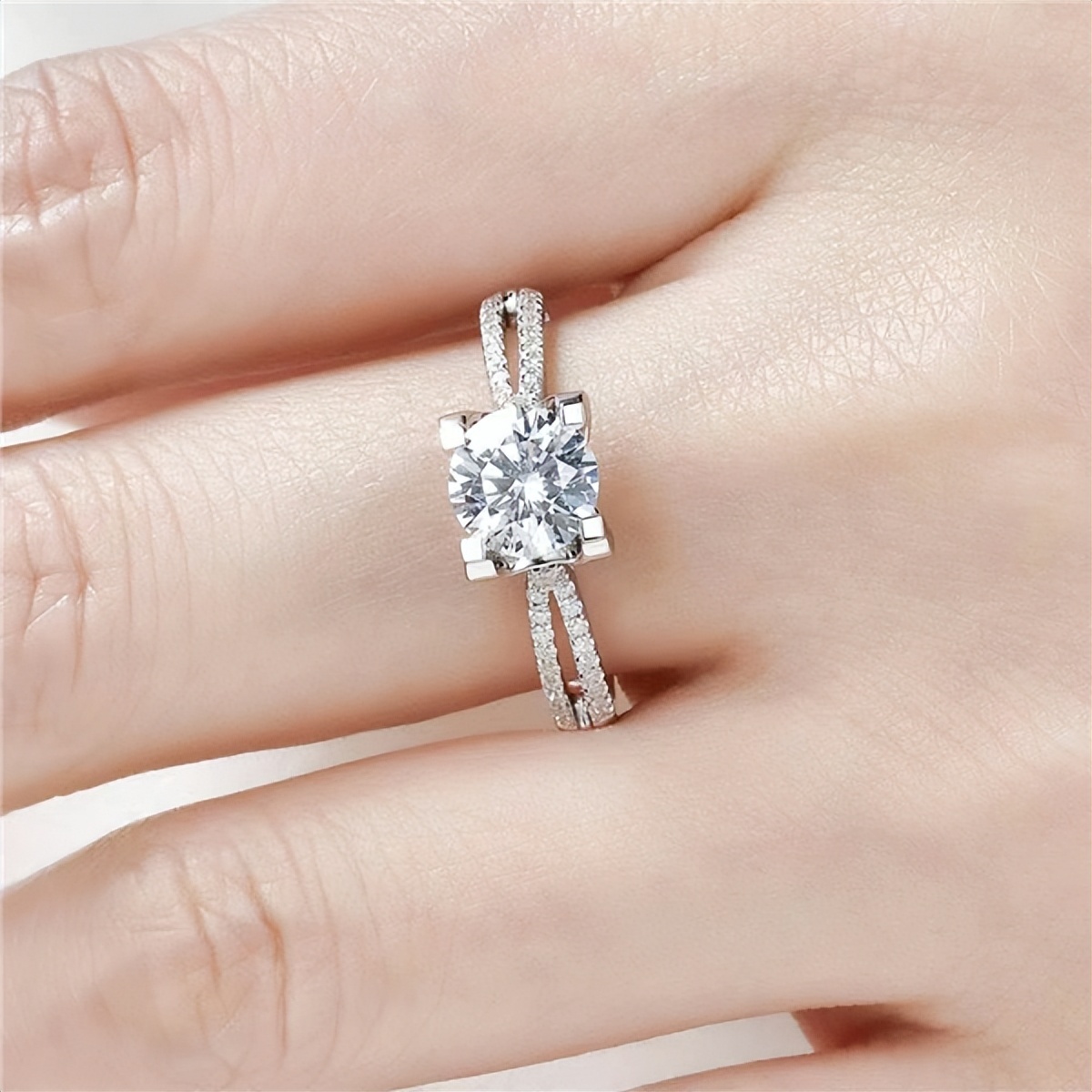 金盈丰珠宝让您拥有一个独一无二的珠宝选择