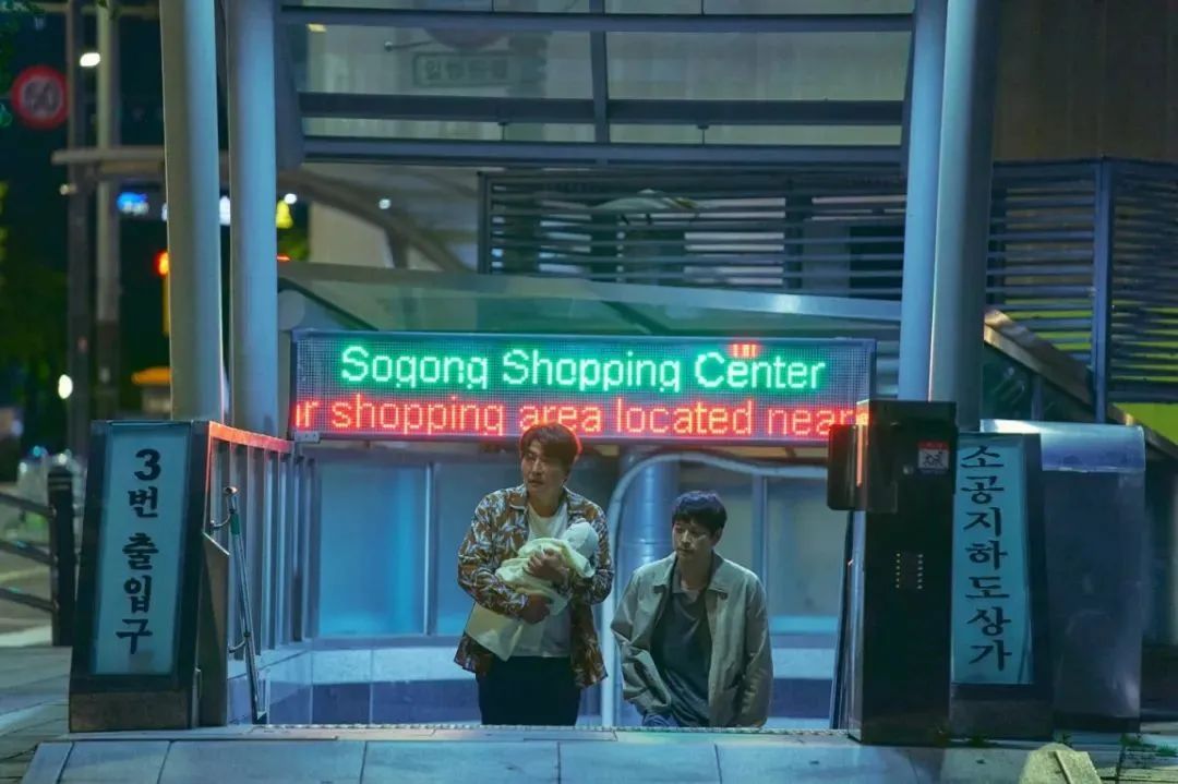 日本最杰出的电影导演代表是,日本五位导演拍成的电影