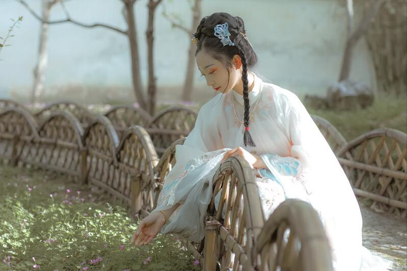 宝宝起名取自诗句好听的女孩名字,宝宝起名带诗的名字