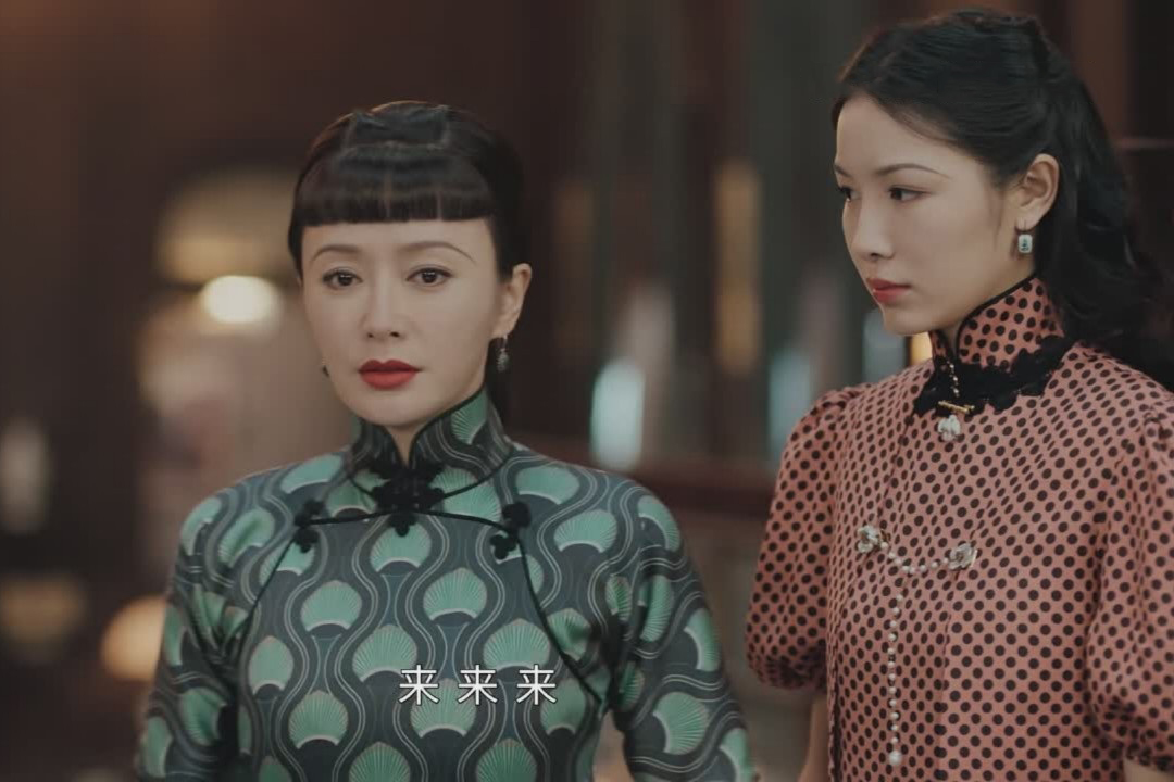 传家三姐妹评价,传家三姐妹被赶到柴房