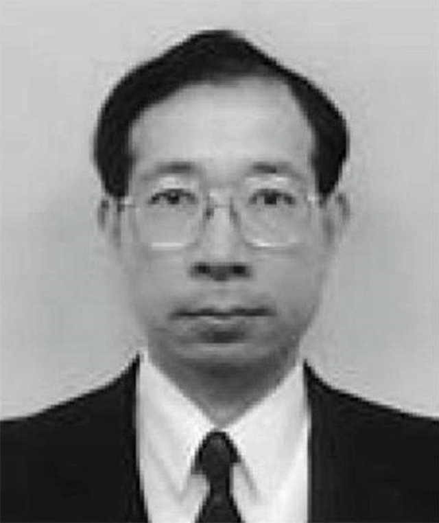 女子交往8名男友诈骗200多万,诈骗12亿日本女诈骗犯