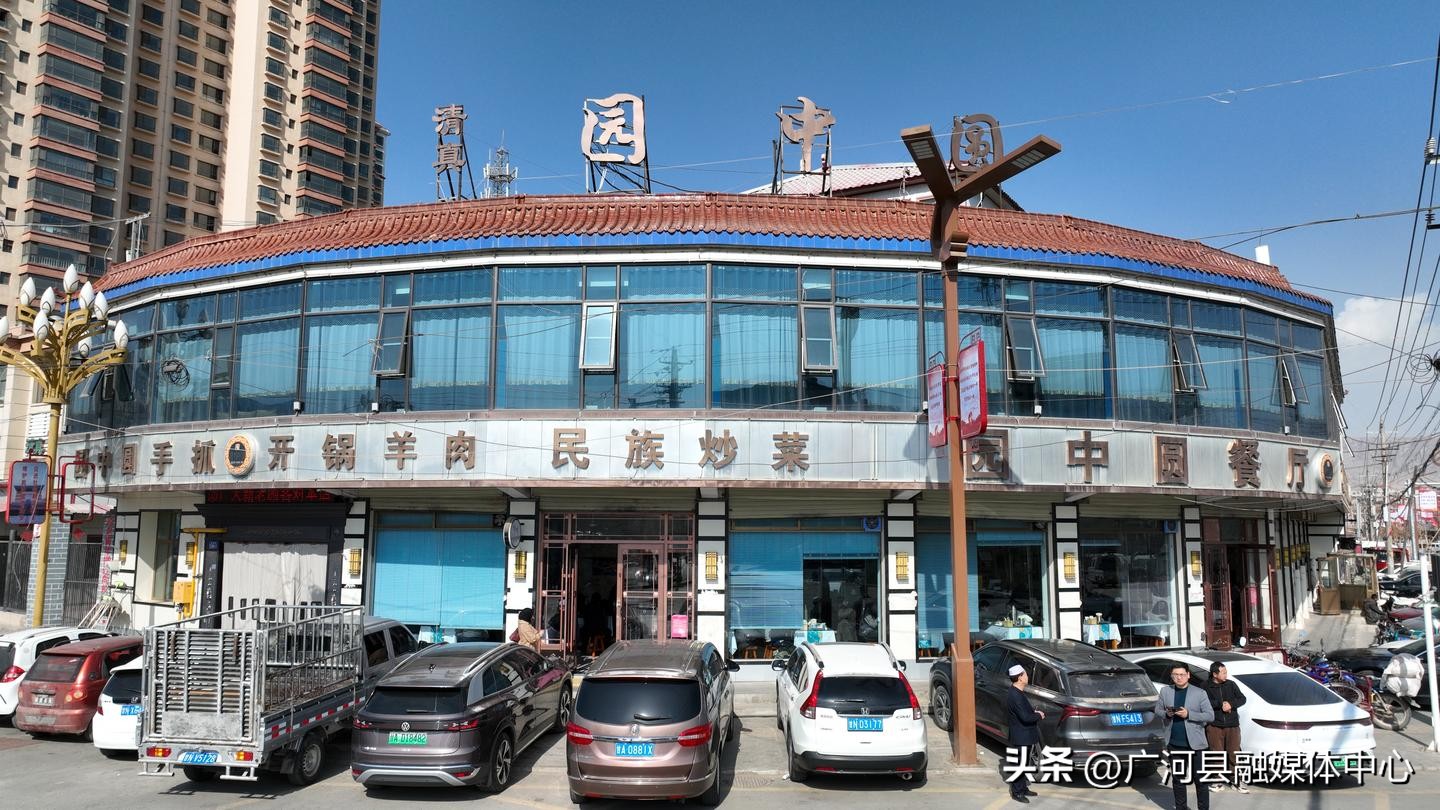 浜斾竴鏃呮父鏅尯鐑攢缇庨,骞挎渤缇庨鑺傚湪鍝噷