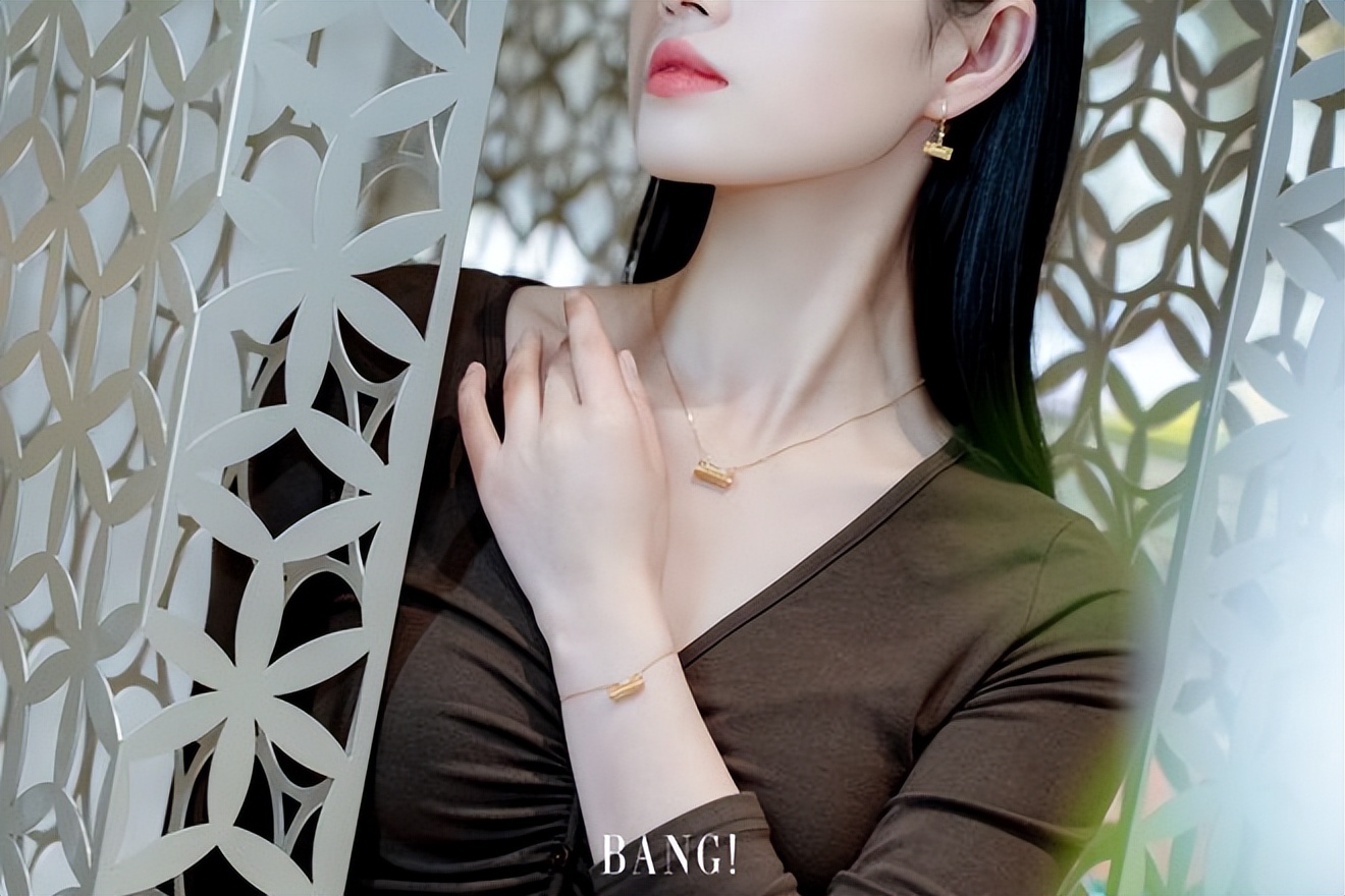 潮宏基襄阳首家非遗花丝概念店,潮宏基花丝工艺探店视频