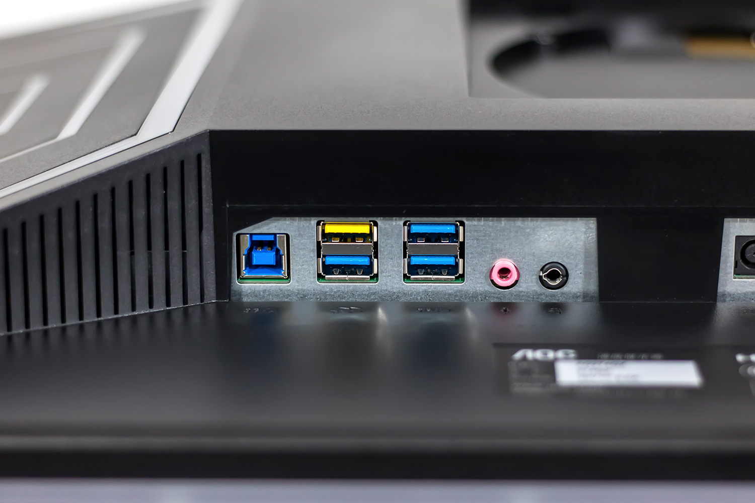 aoc显示器ag274qs吃鸡测试,agonag274uxp显示器测评