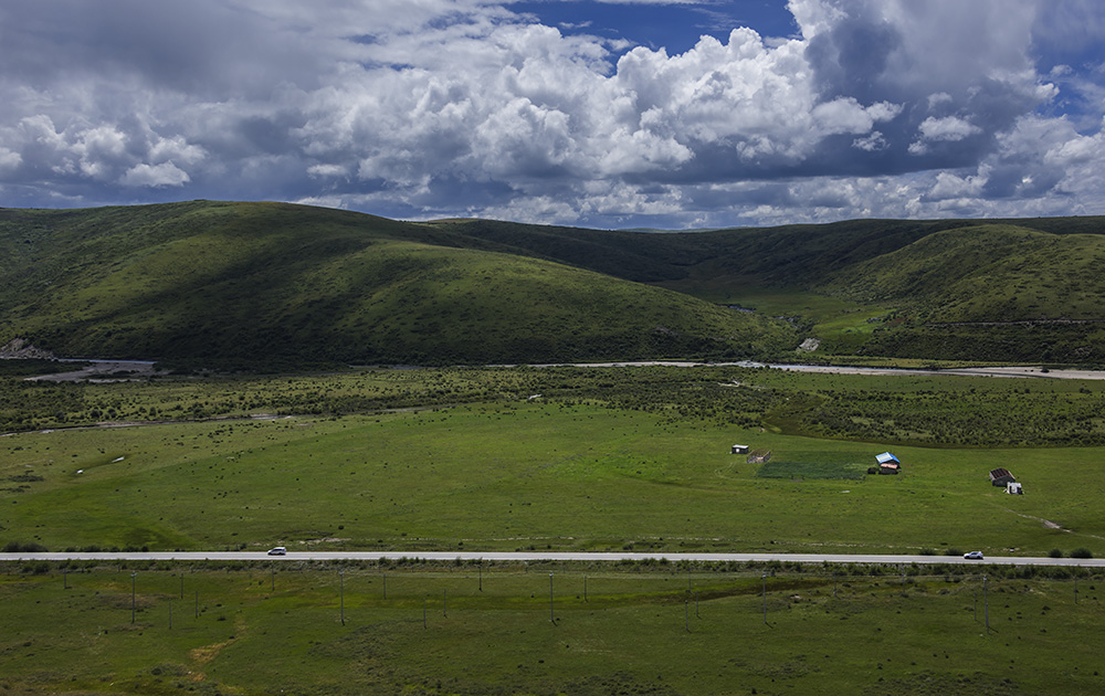 西部大草原旅游攻略,四川红原大草原自驾旅游攻略
