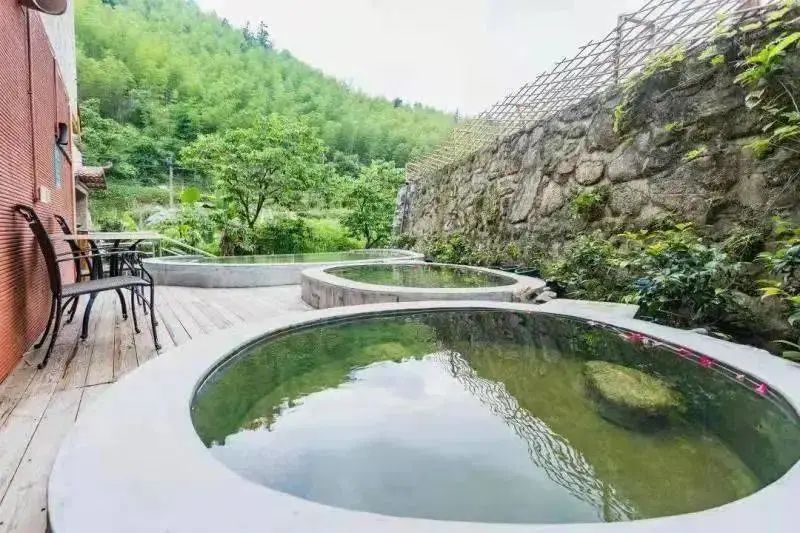 龙门竹苑泡温泉,龙门县南昆山明月竹海山庄