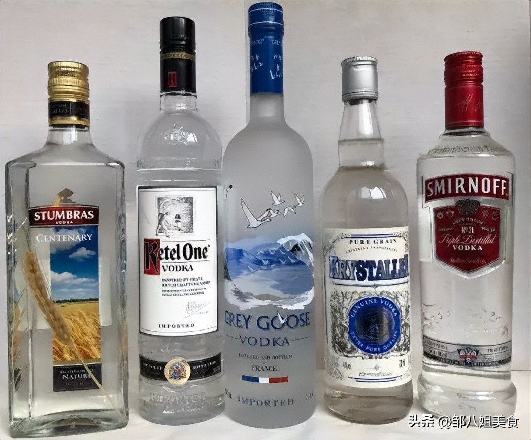 外国游客涌入中国,外国人大量涌入中国是好是坏