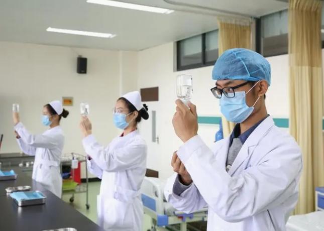 这3类医学专业当不成医生,医学4大骗局