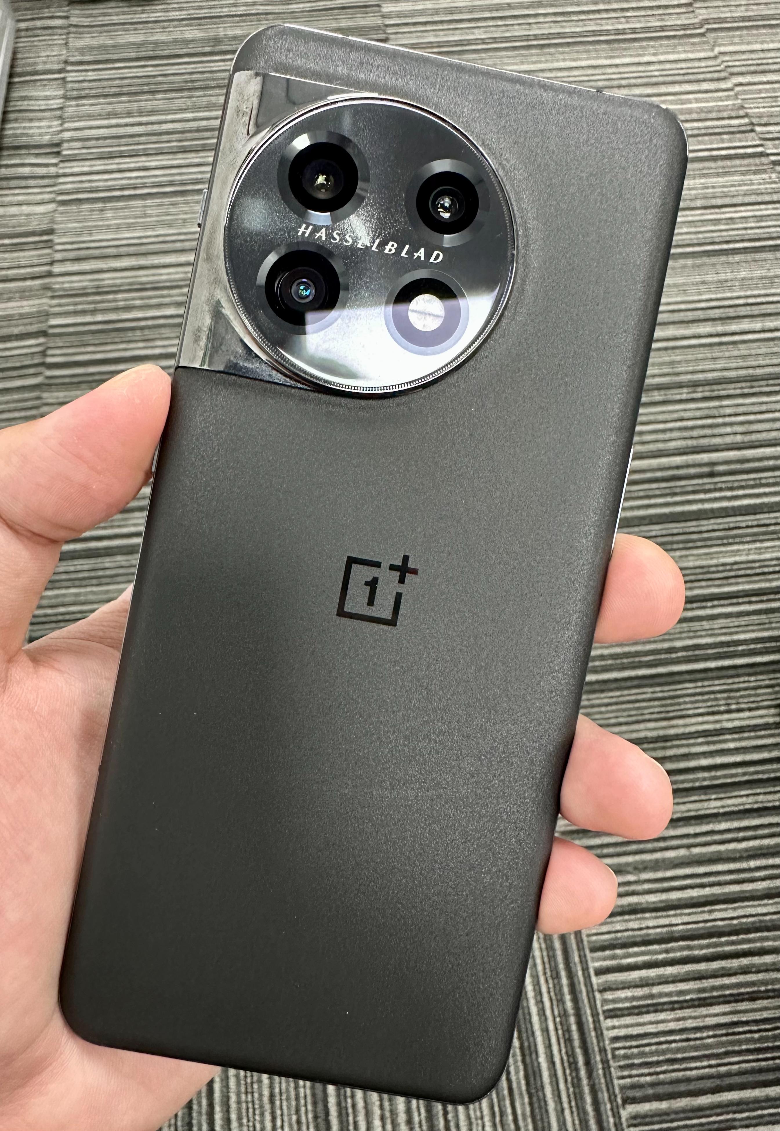 iphone11和一加11,苹果换一加11真实感受