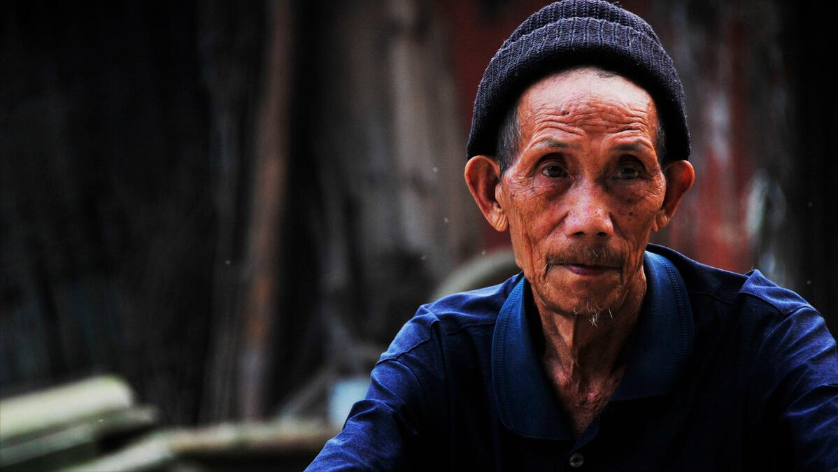 老人卧床无人照料怎么办,卧病在床的老人心里急怎么缓解