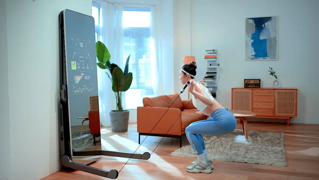 最近流行的健身镜,健身器材价格2万元