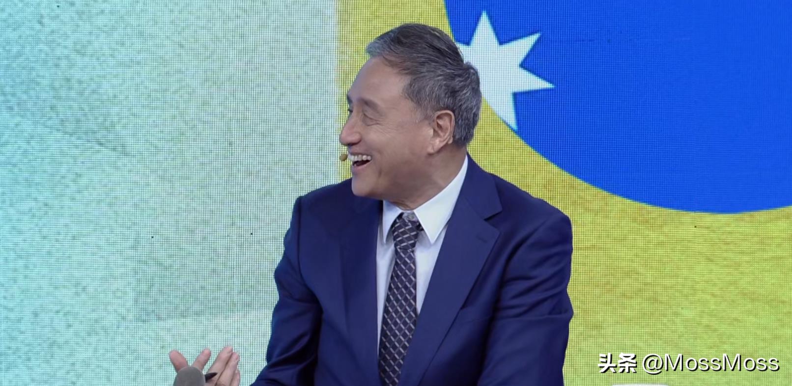 张路谈梅西大腿停球,张路称梅西技术前无古人