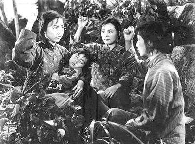 经典红色老电影有哪些,五六十年代的老电影红色娘子军