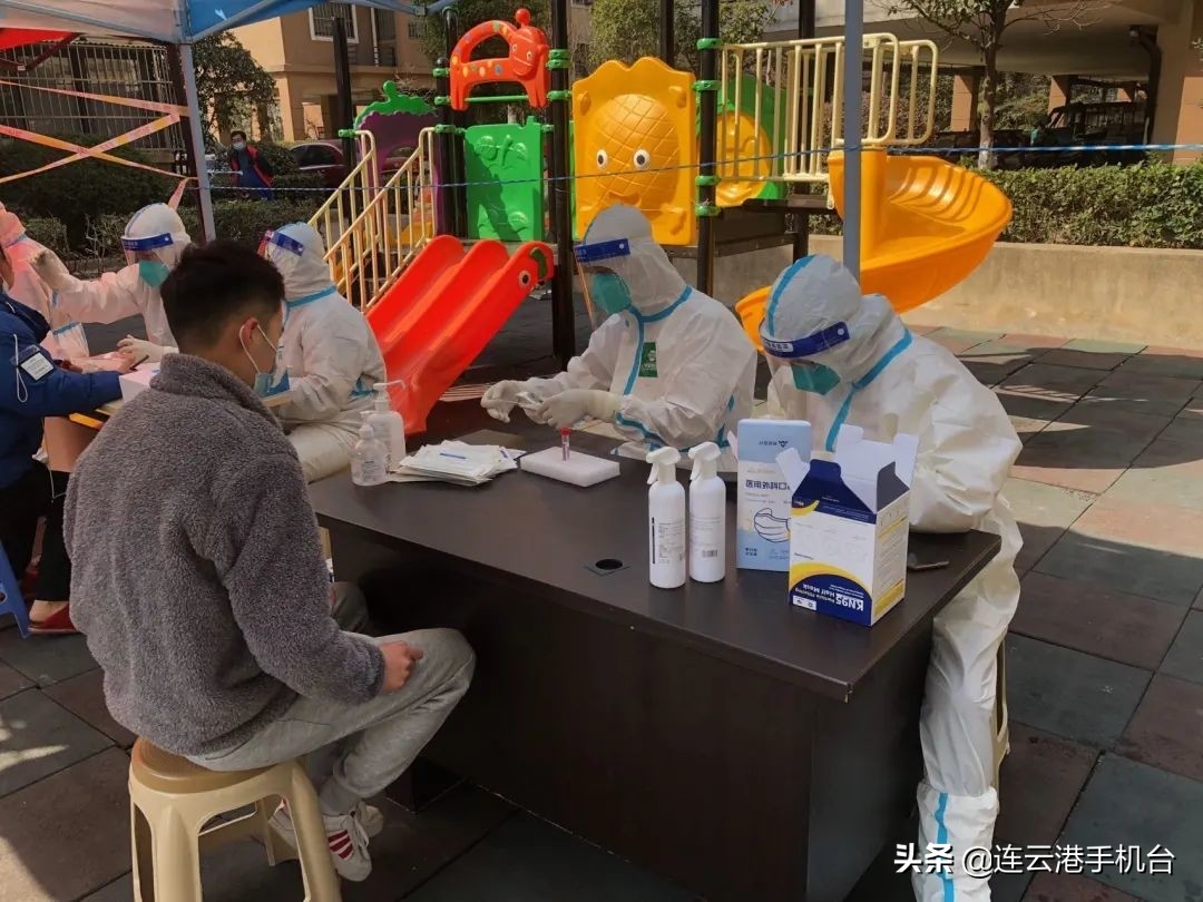 同心战疫奉献爱心巾帼志愿者活动,抗疫志愿者团队活动