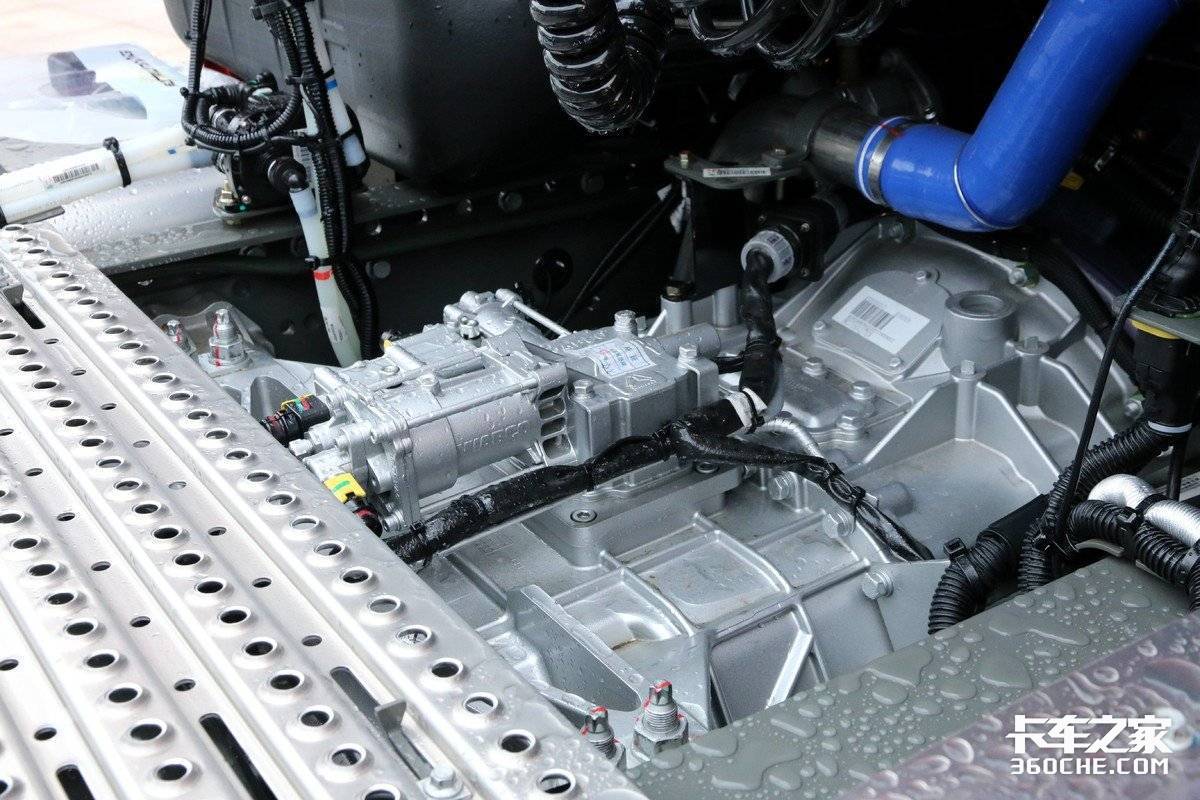 国产最新款大马力重卡,马力最大跑得最快的国产重卡价格