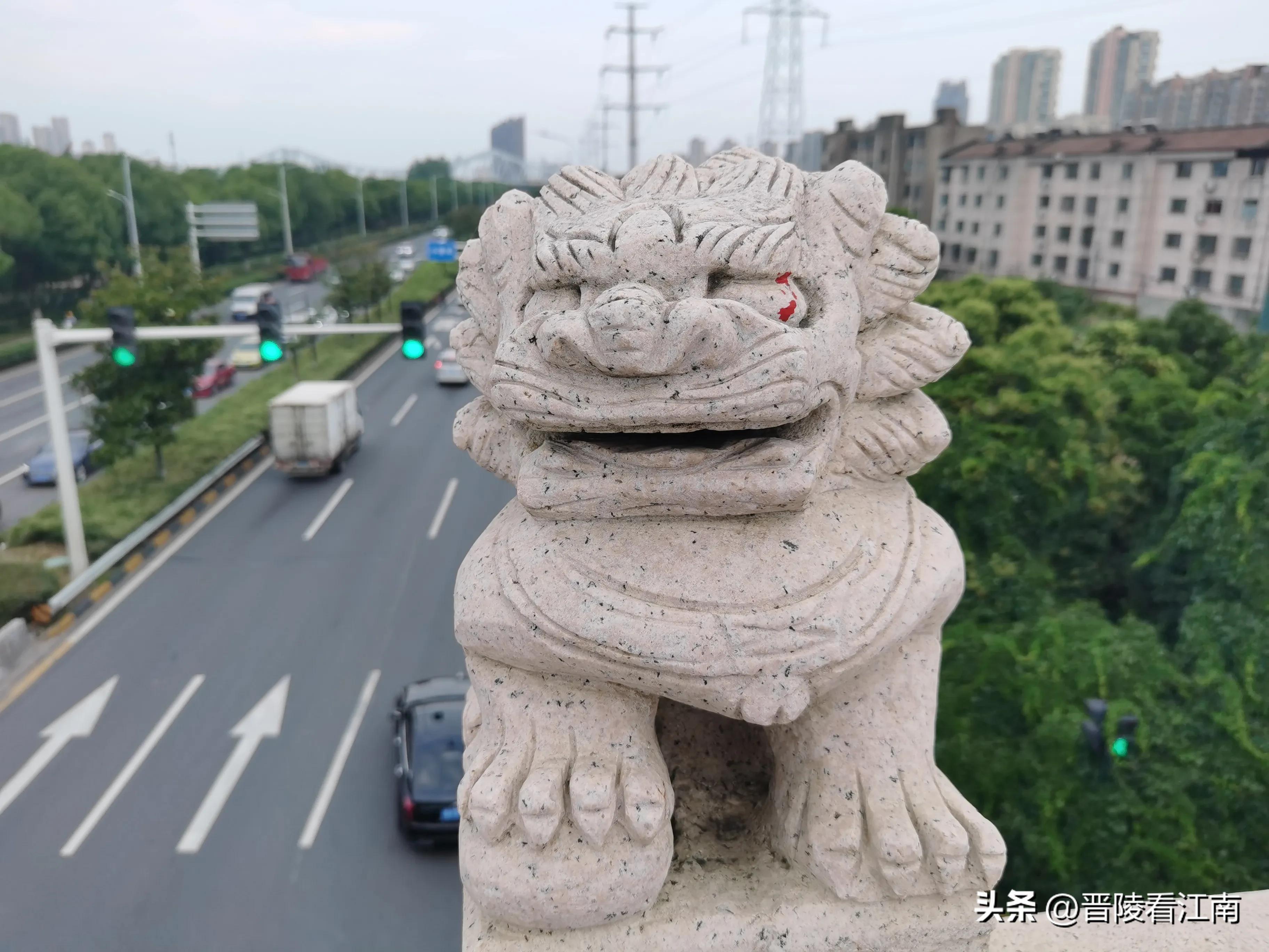 石狮眼睛为什么会流血泪,石狮眼里有血