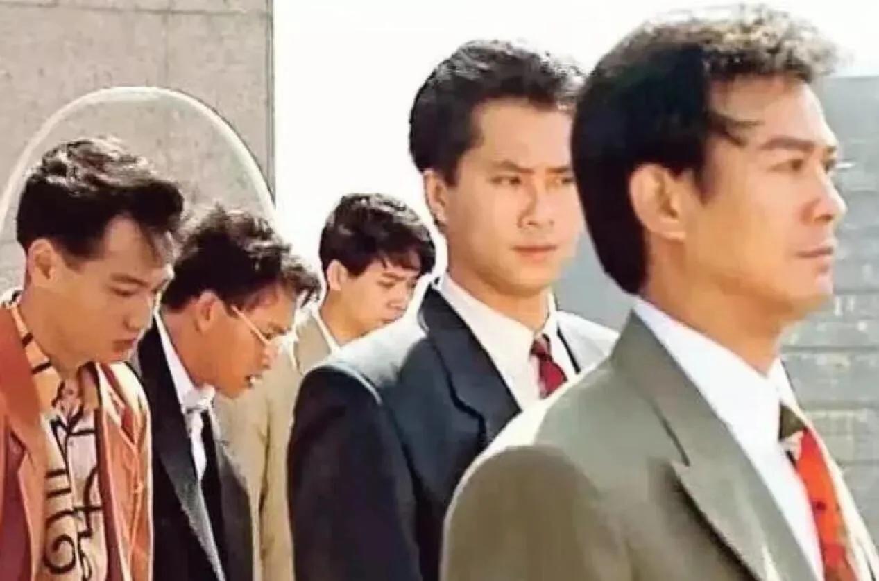 你们都是怎么炒股,你们是怎么学会玩股票的