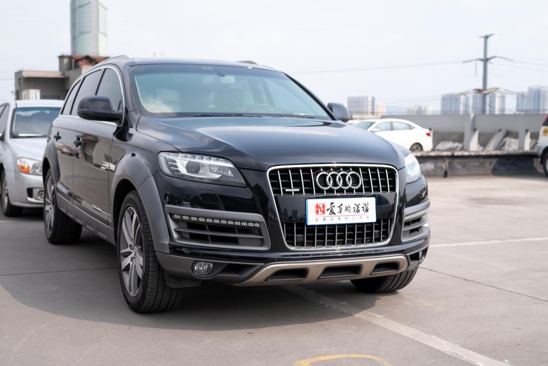 2011年奥迪q7二手值得购买么,二手的奥迪q7和宝马x5哪个好