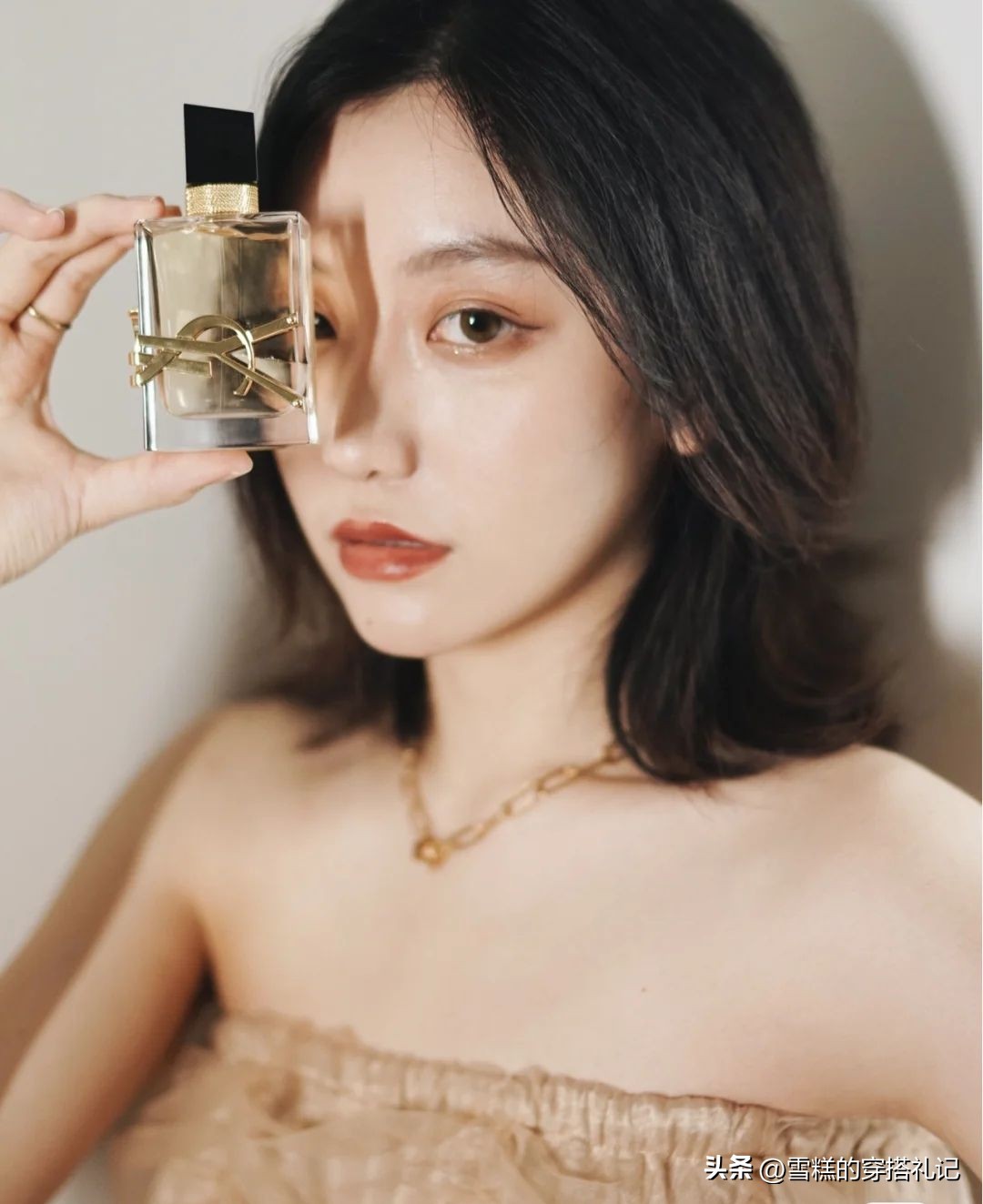 女人喷香水有什么用,女生喷香水正确方法日常