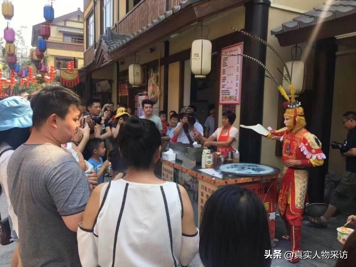 一年卖300万张饼赚多少钱,19岁创业卖饼一天赚多少钱