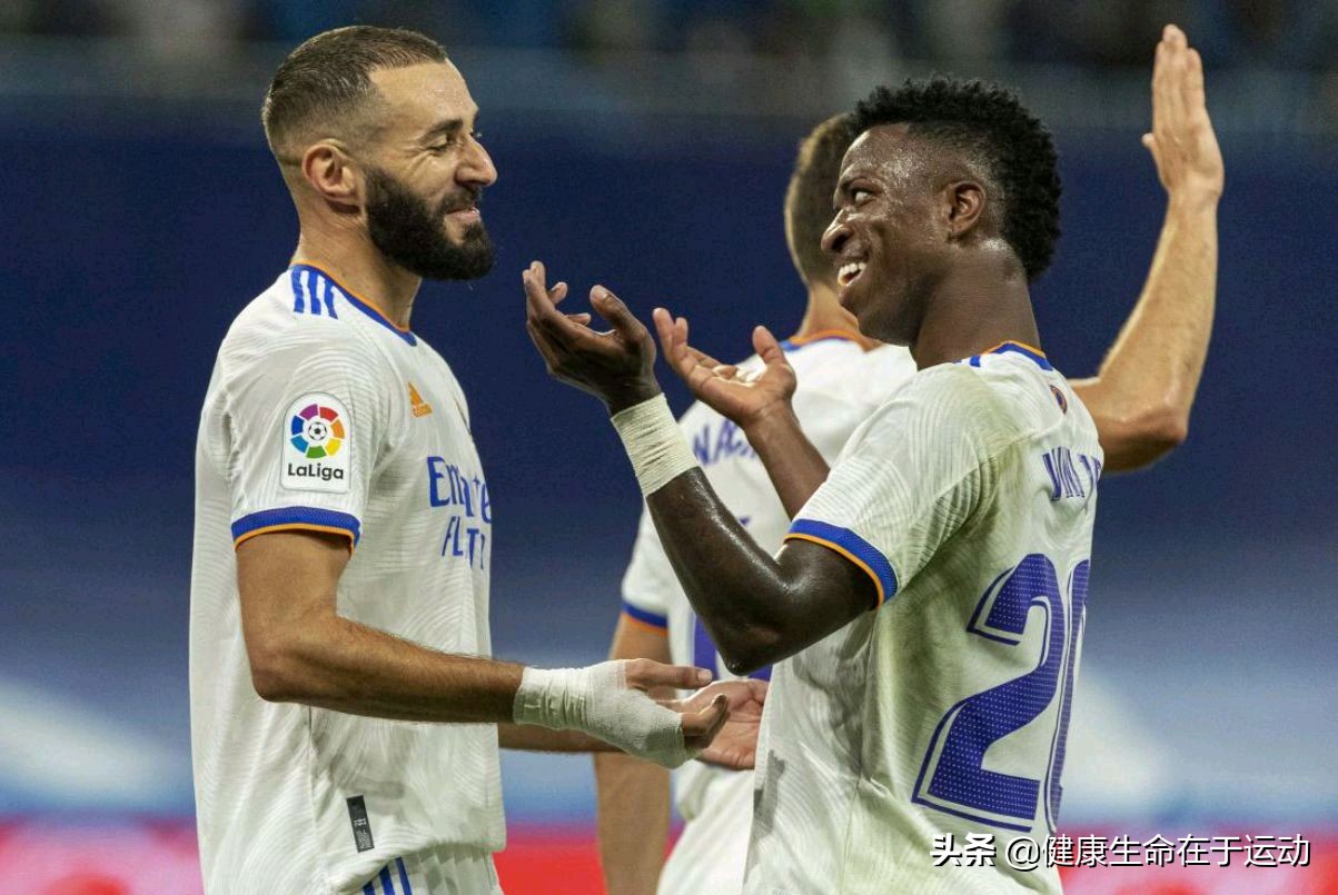 够神奇！维尼休斯让皇马两大亿元巨星沦为替补，姆巴佩迎来对手