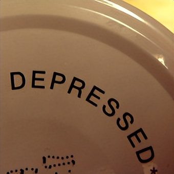 生物神经元中的多模态神经元