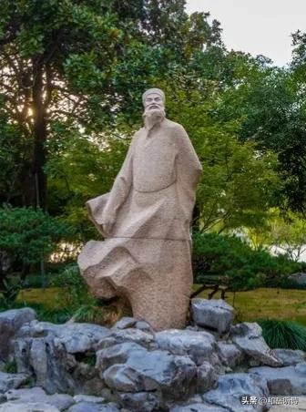 苏东坡的春夏秋冬诗句,春夏秋冬苏东坡