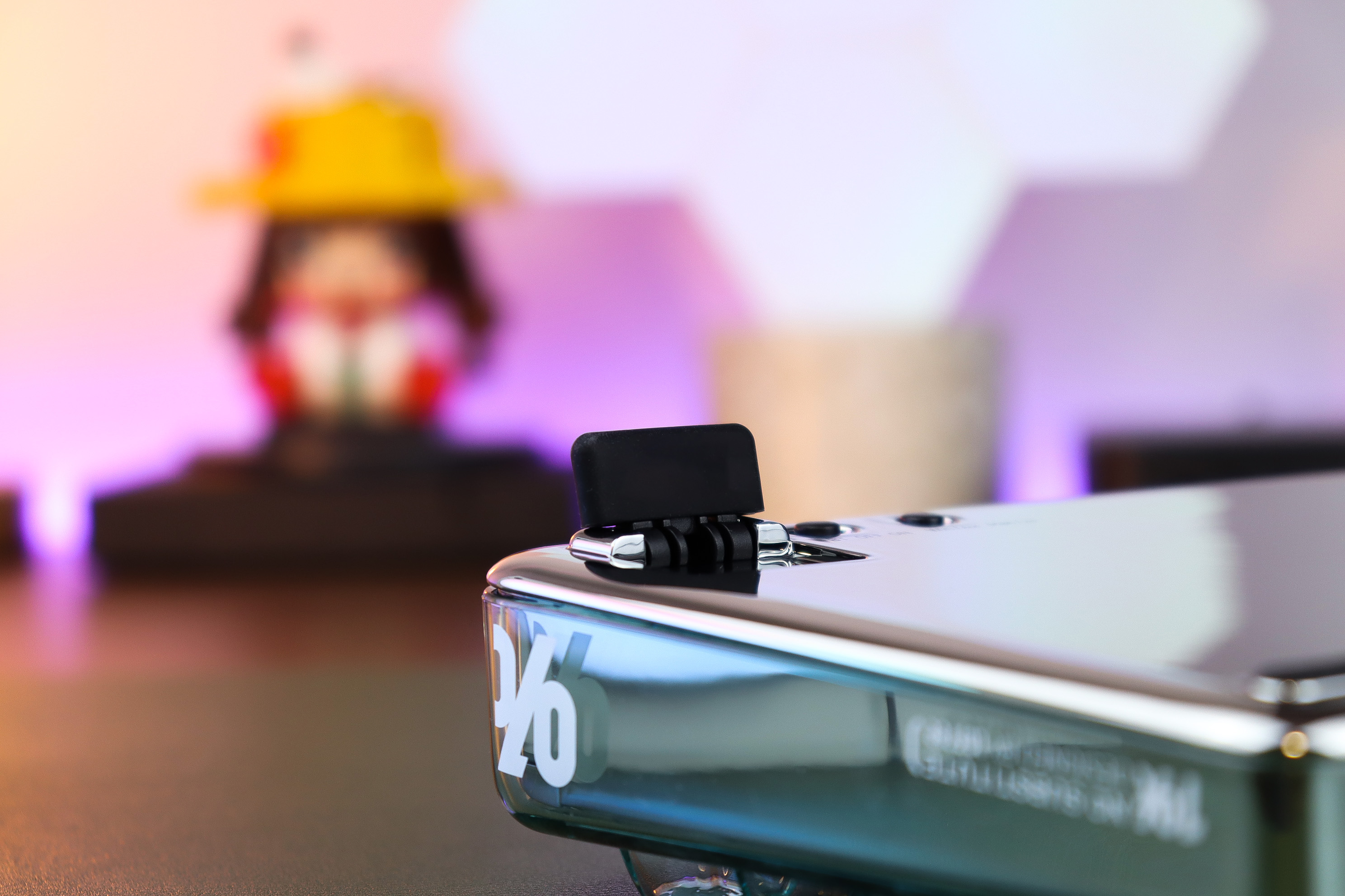 一千块，透明键盘，将手上那2平方做成工艺品的理念，我只爱洛斐