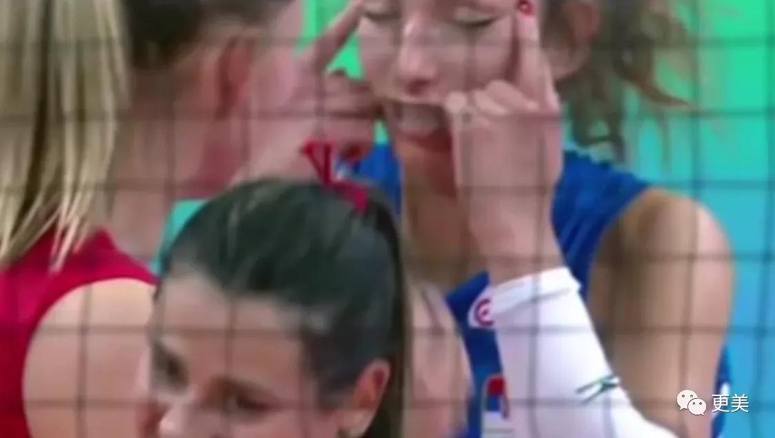 眯眯眼审美战再升级，到底谁在辱华？