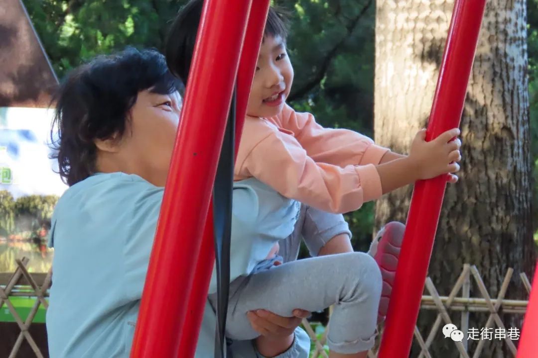 爷孙隔代亲的经典歌曲,爷孙隔代亲