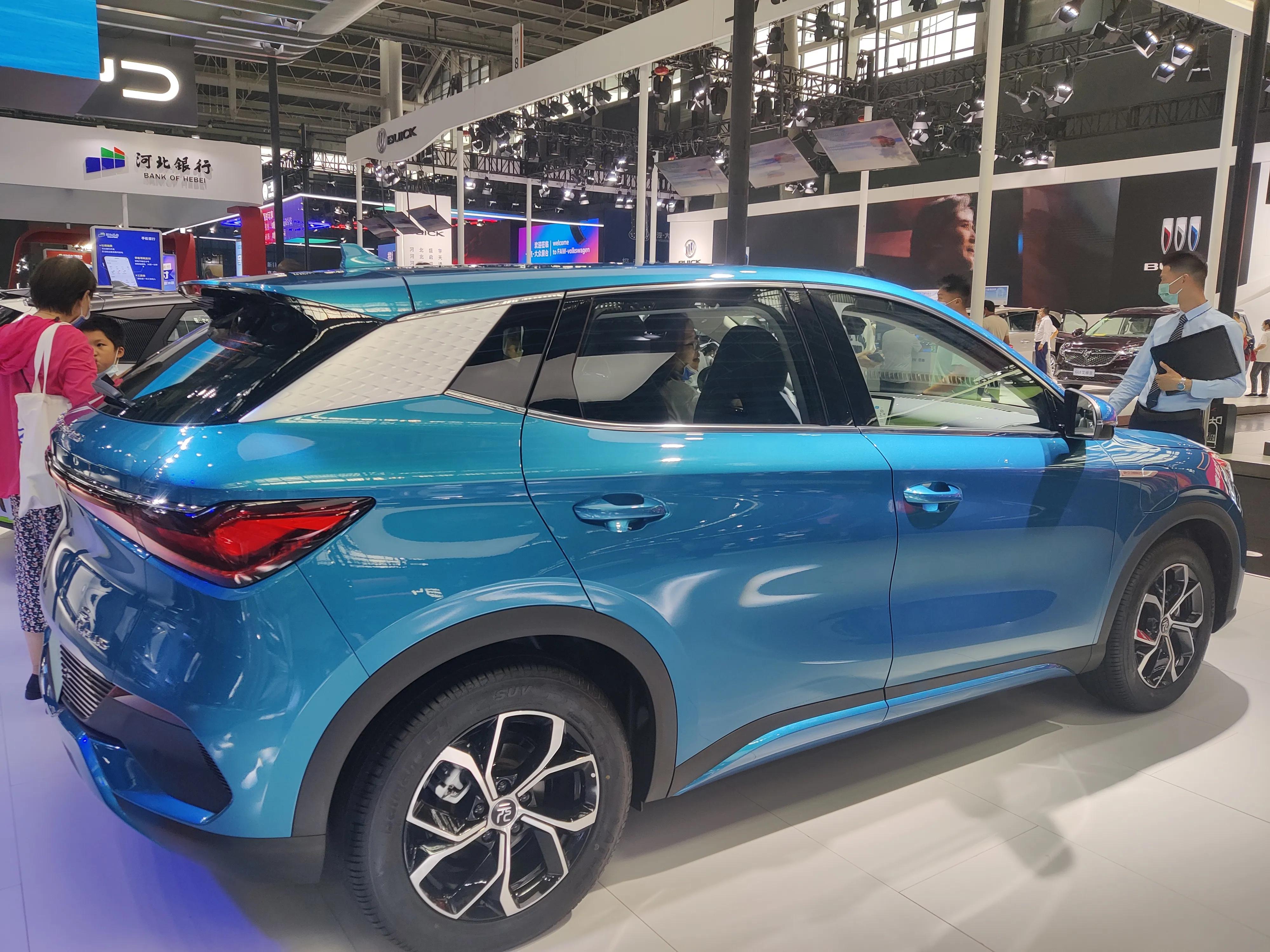 探店打卡比亚迪元PLUS