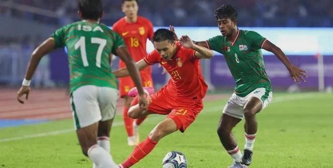 中国年轻球员足球,中国足球小将4-2战胜荷兰闯进决赛