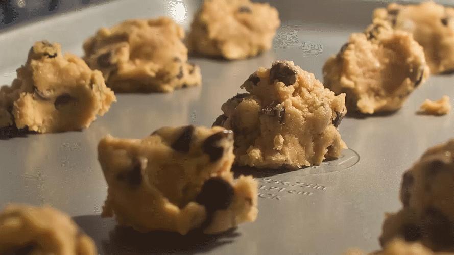 烘焙时酵母粉和泡打粉的区别,泡打粉和小苏打在烘焙有什么区别