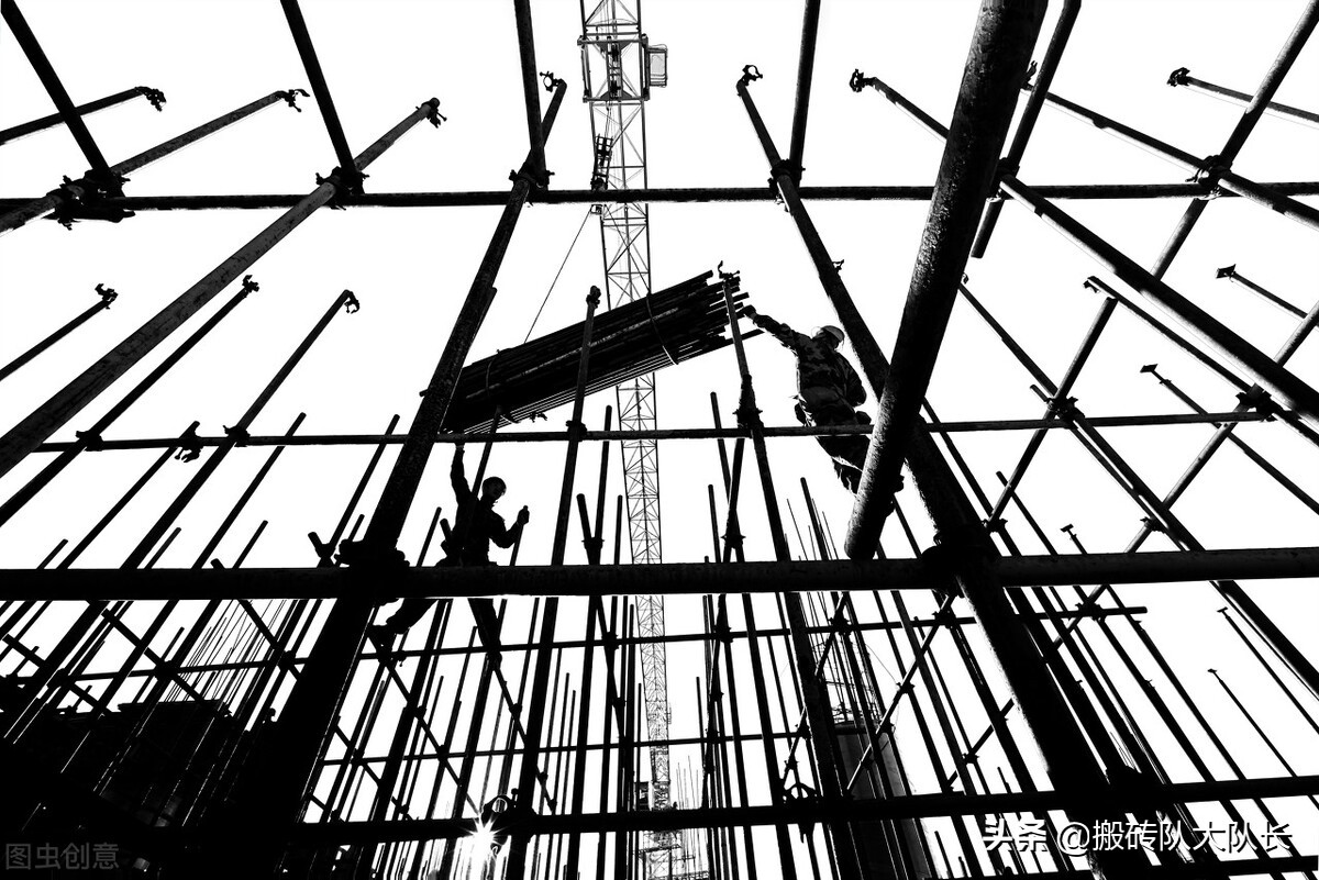 开发商躺平！建筑行业内卷！2022年后半年，行业发展有无转机？