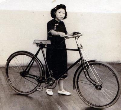 关于自行车的记忆：卖万斤粮只为买一辆永久，凤凰车堪比奔驰