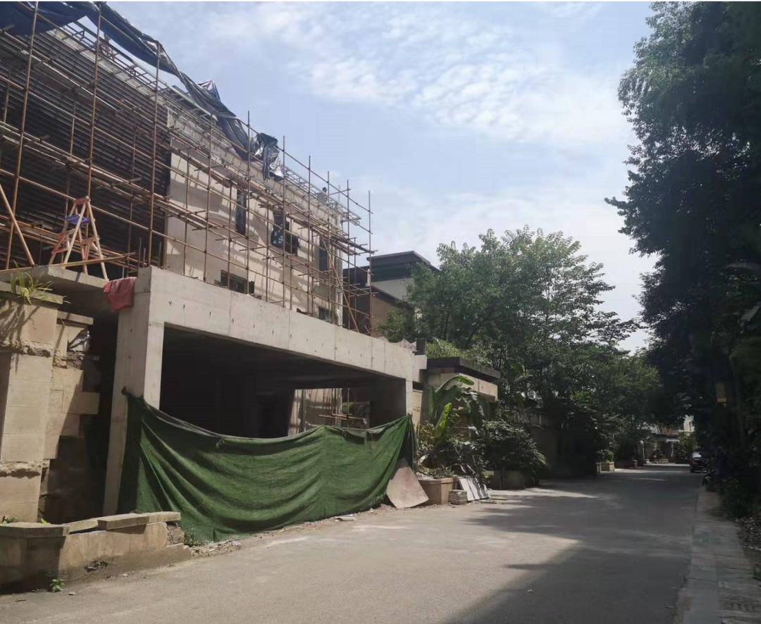 重庆曾经这些高档别墅小区涨不起、卖不动！现今沦为农家乐、出租